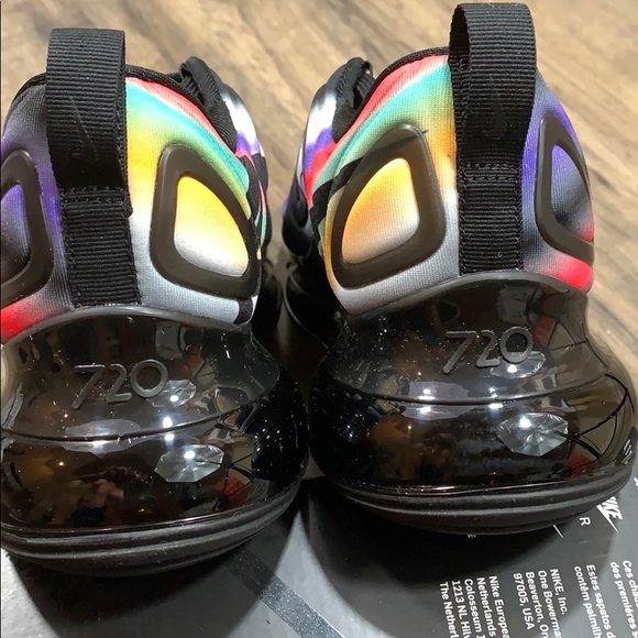 WMNS NIKE AIR MAX 720 (GS) black/metallic silver - Picture 15 of 16